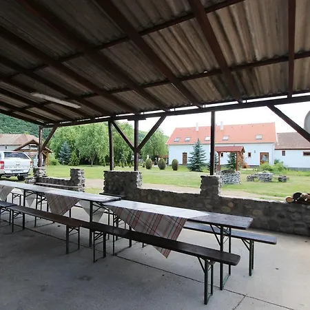 Toldi Vendeghaz Felsőtold